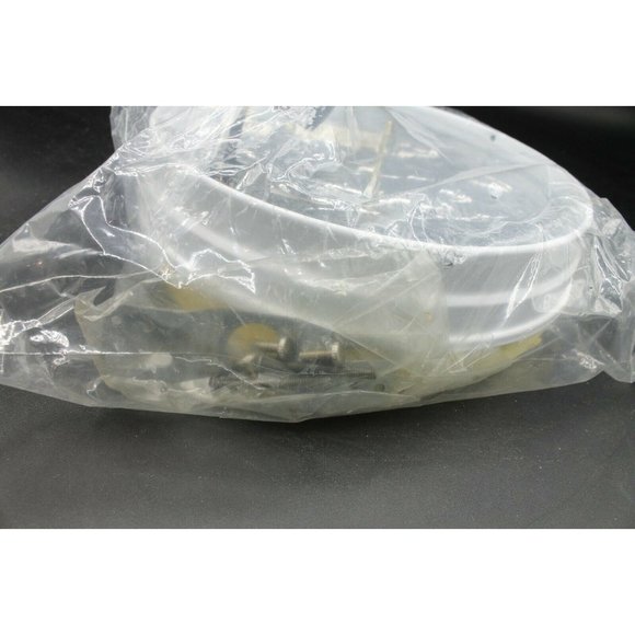 New Lightcraft Ceiling Light Fixture 7208 White Glass & Finish 8 1/2" x 5 1/2" - Picture 4 of 8